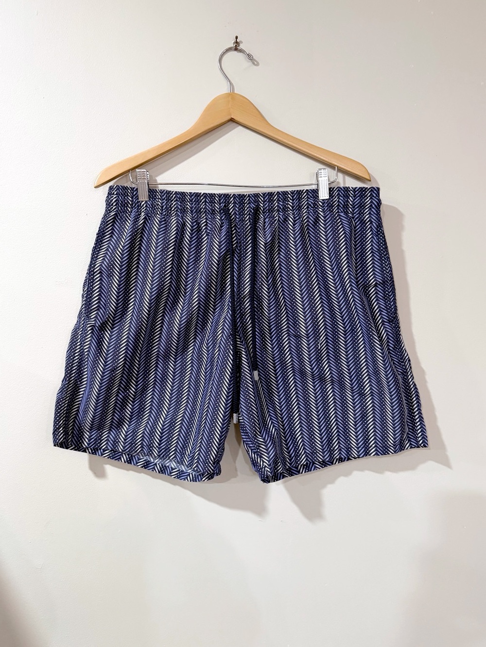 Vilebrequin Men's XXL Navy White Chevron Swim Trunks Mesh Lined Resort